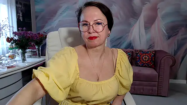 Snapshot of Arisa5000 chatting on 11-09-25, 10:57 Arisa5000 online show from 11-09-25, 10:57