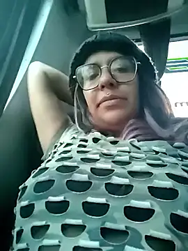 Abby 2-1 online show from 11-21-25, 09:02