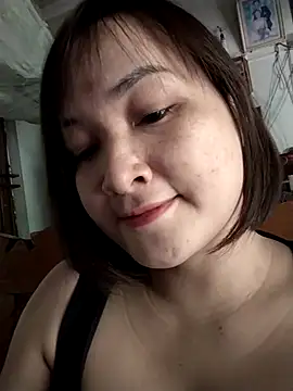 Snapshot of Jeassi-sica chatting on 10-22-25, 02:45 Jeassi-sica online show from 10-22-25, 02:45
