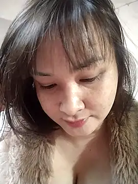 Snapshot of Jeassi-sica chatting on 11-26-25, 01:39 Jeassi-sica online show from 11-26-25, 01:39