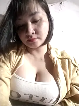 Snapshot of Jeassi-sica chatting on 12-05-25, 04:03 Jeassi-sica online show from 12-05-25, 04:03