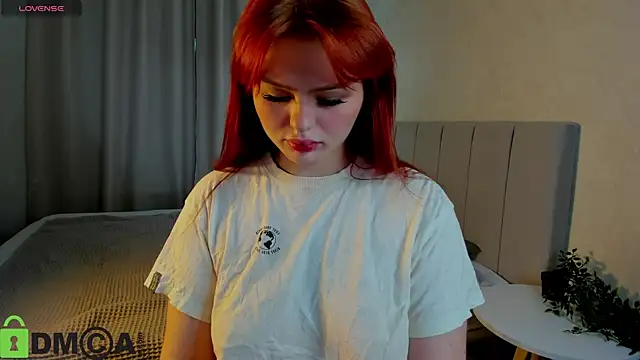 Barbara Mitchel online show from 10-20-25, 01:50