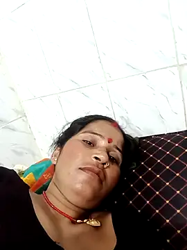 Snapshot of Nm_sanjna chatting on 10-17-25, 10:12 Nm sanjna online show from 10-17-25, 10:12