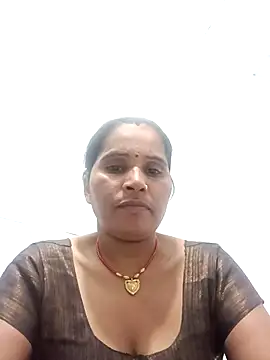 Snapshot of Nm_sanjna chatting on 10-20-25, 04:29 Nm sanjna online show from 10-20-25, 04:29