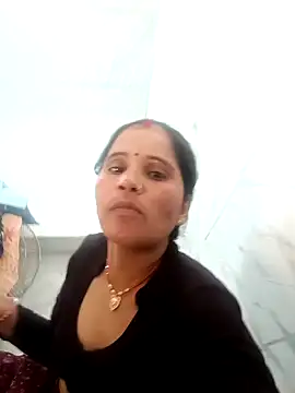 Snapshot of Nm_sanjna chatting on 10-23-25, 06:02 Nm sanjna online show from 10-23-25, 06:02