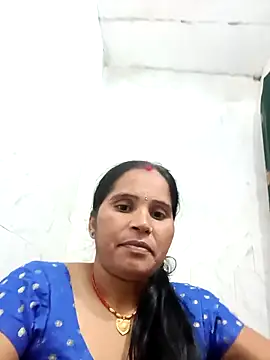 Snapshot of Nm_sanjna chatting on 10-28-25, 01:14 Nm sanjna online show from 10-28-25, 01:14