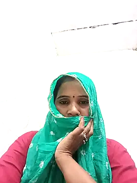 Snapshot of Nm_sanjna chatting on 11-27-25, 11:07 Nm sanjna online show from 11-27-25, 11:07