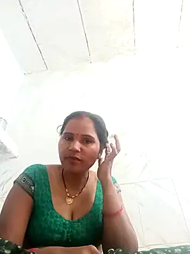 Snapshot of Nm_sanjna chatting on 12-15-25, 06:06 Nm sanjna online show from 12-15-25, 06:06