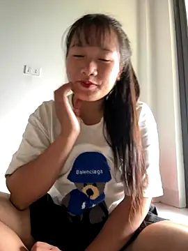 TrangNemo online show from 10-21-25, 05:41