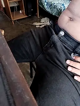 Snapshot of TanjiroCamadoo chatting on 10-19-25, 04:35 TanjiroCamadoo online show from 10-19-25, 04:35