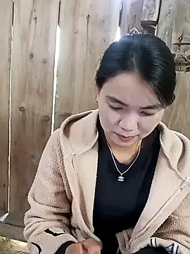 kun-love online show from 10-23-25, 02:11