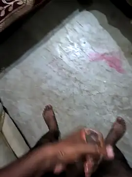 Bull For Cuckold Realmeet online show from 11-18-25, 06:34