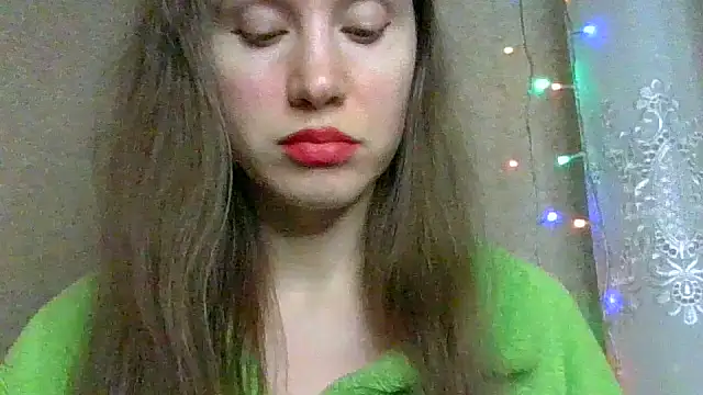 Snapshot of Lynirina chatting on 02-03-26, 11:43 Lynirina online show from 02-03-26, 11:43