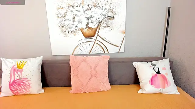 Evarey  online show from 11-12-25, 05:41