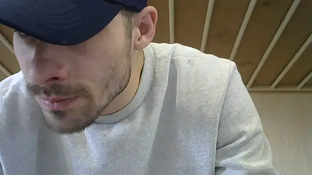 Snapshot of MakabulaAndrey chatting on 02-28-26, 10:27 MakabulaAndrey online show from 02-28-26, 10:27