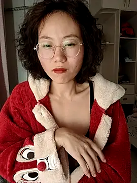 nini10052025 online show from 11-23-25, 01:33