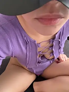 Snapshot of Teengirlmiaa chatting on 03-30-26, 11:55 Teengirlmiaa online show from 03-30-26, 11:55