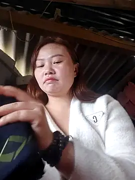 pi-pi-00 online show from 12-05-25, 02:31