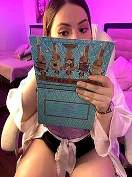 kattee adams online show from 11-29-25, 08:12