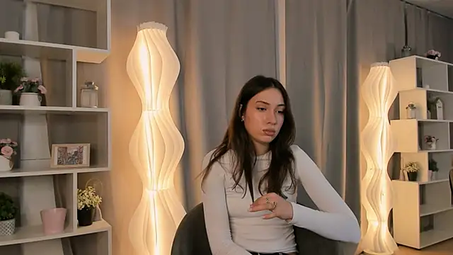 MissyHuf online show from 10-08-25, 08:23