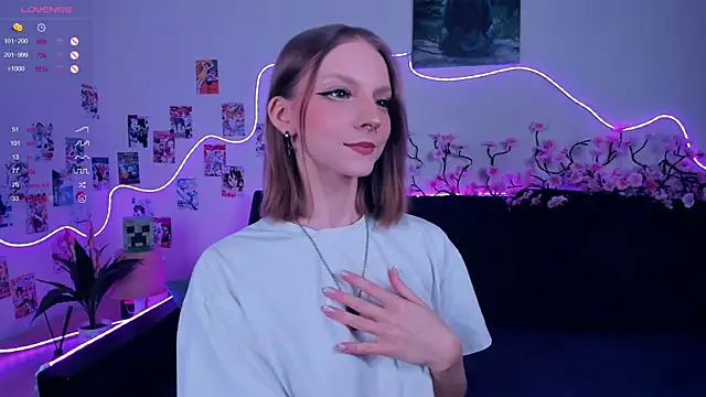 Snapshot of Golden_dawn chatting on 12-02-25, 07:25 Golden dawn online show from 12-02-25, 07:25