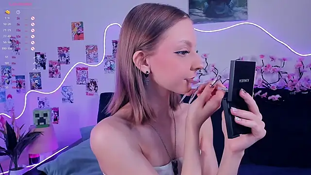 Snapshot of Golden_dawn chatting on 12-16-25, 07:24 Golden dawn online show from 12-16-25, 07:24