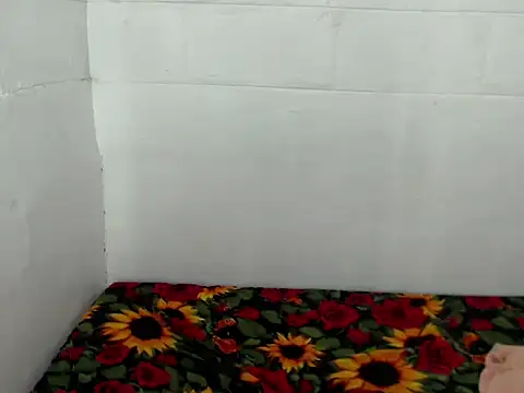 SeductiveJonicakesss online show from 10-08-25, 01:47