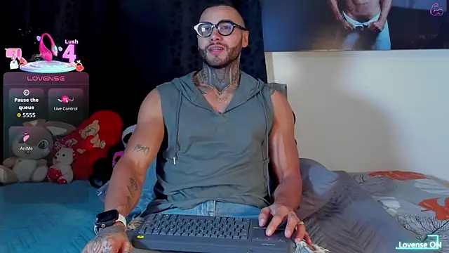 Danny Willson online show from 06-16-26, 01:52