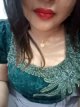 Beauty Queen Soniya online show from 11-24-25, 04:18