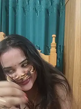 Beauty Queen Soniya online show from 06-06-26, 11:42