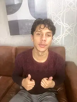 Snapshot of ErosDominant chatting on 10-14-25, 08:53 ErosDominant online show from 10-14-25, 08:53