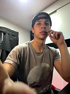 Snapshot of ErosDominant chatting on 12-02-25, 05:02 ErosDominant online show from 12-02-25, 05:02