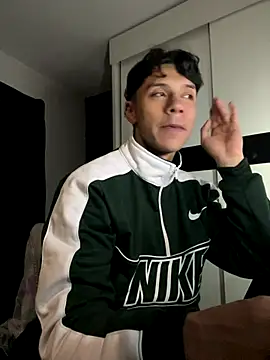 Snapshot of ErosDominant chatting on 12-15-25, 02:05 ErosDominant online show from 12-15-25, 02:05