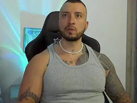 Dave-Max01 online show from 10-28-25, 10:45