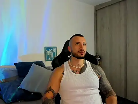 Dave-Max01 online show from 11-08-25, 02:34