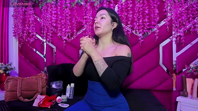 Gisell Squirt  online show from 04-07-26, 01:11