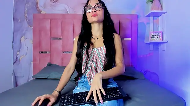 Isis Blaze online show from 04-24-26, 03:09