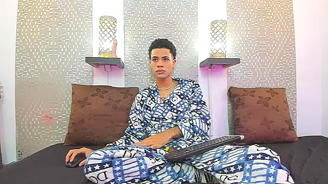 JacobBlackwell  online show from 10-16-25, 08:43