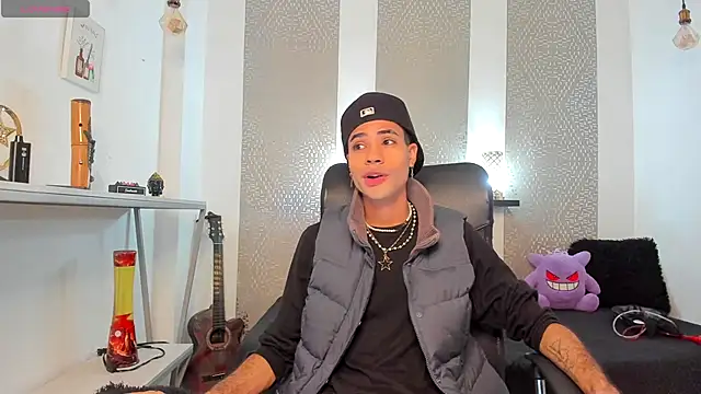 JacobBlackwell  online show from 10-27-25, 07:29