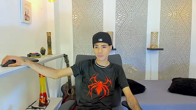 JacobBlackwell  online show from 12-21-25, 07:32