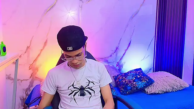 JacobBlackwell  online show from 03-10-26, 04:06