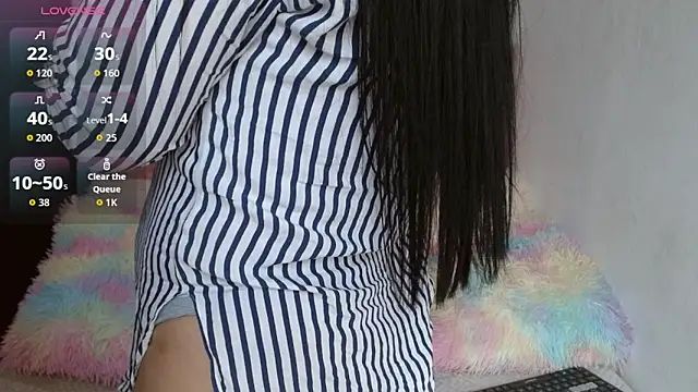 Snapshot of SeleneMore chatting on 11-30-25, 04:44 SeleneMore online show from 11-30-25, 04:44