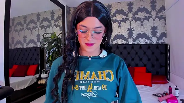 Valeria Collin online show from 03-12-26, 06:36