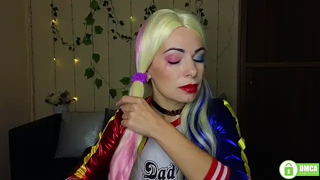 Rita lovvylyou online show from 10-31-25, 06:25