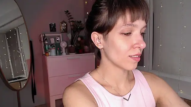 Snapshot of YourHotExSAndra chatting on 10-08-25, 06:38 YourHotExSAndra online show from 10-08-25, 06:38