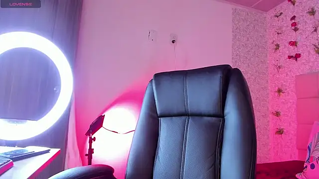 scarlett johanssonCS online show from 10-24-25, 07:21