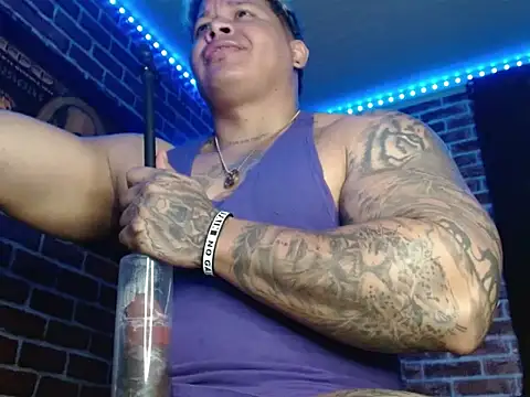 jordan bigcock  online show from 10-28-25, 06:21