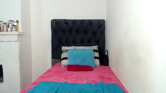 MissLola026 online show from 01-12-26, 01:38