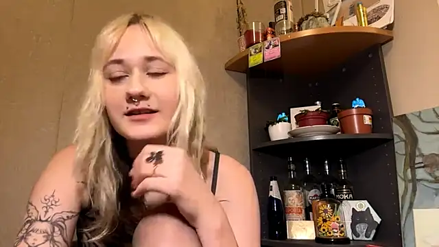 Snapshot of Ulemonala_Cute chatting on 10-07-25, 05:32 Ulemonala Cute online show from 10-07-25, 05:32