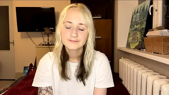 Snapshot of Ulemonala_Cute chatting on 11-05-25, 06:41 Ulemonala Cute online show from 11-05-25, 06:41